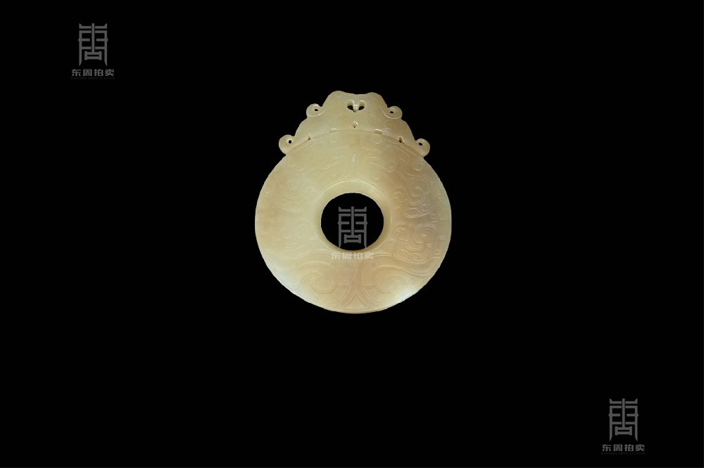 ​345 明 夔龙纹出廓璧