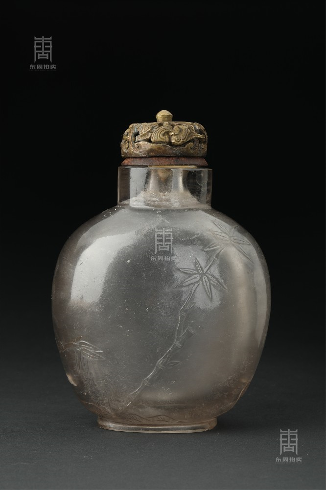 241 清 水晶鼻烟壶