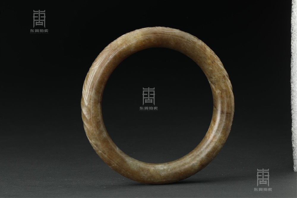 264 清 云纹玉镯